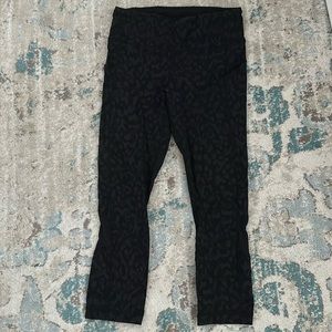 Lululemon black/gray cheetah legging